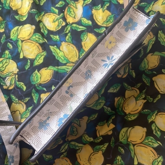Brand New Michael Kors Vanilla w/ Blue & Yellow Flowers Belt Bag Fanny Pack - Picture 8 of 14